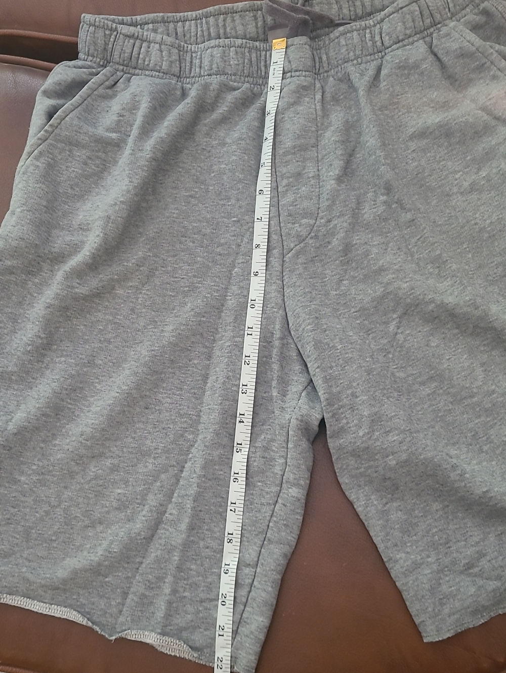 Puma Men's Heather Gray Athletic Shorts with Logo - Picture 4 of 7
